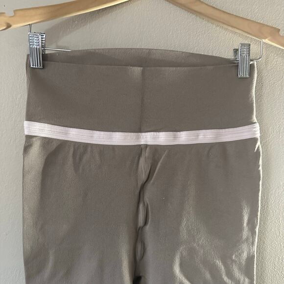 Fabletics Riley Sculpt Knit Cut Our Bra and High Waisted Cut Out Leggings Sz 1X - Picture 2 of 10